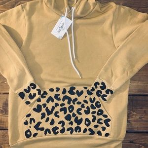 Screen print cheetah hoodie